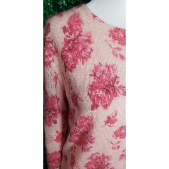 28. J.Crew Brushed wool crewneck sweater in rose garden - Picture 4 of 6